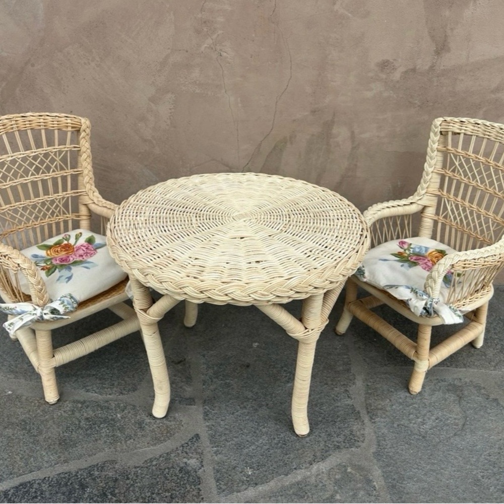 AMERICAN GIRL DOLL Samantha Wicker Table Chairs Set Vintage 90s Collectible